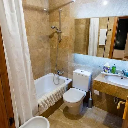 Apartamento A La Sombra De Catedral En Girona Apartment *