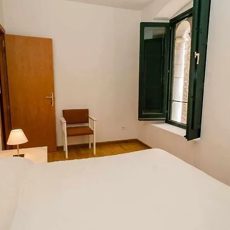 Apartamento A La Sombra De Catedral En Girona Apartment *