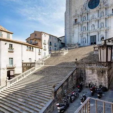 Apartamento A La Sombra De Catedral En Girona * Girona